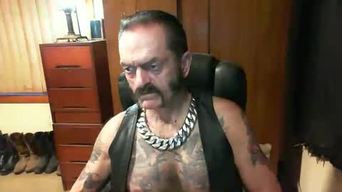 leathergreaser online show from March 9, 7:48 pm