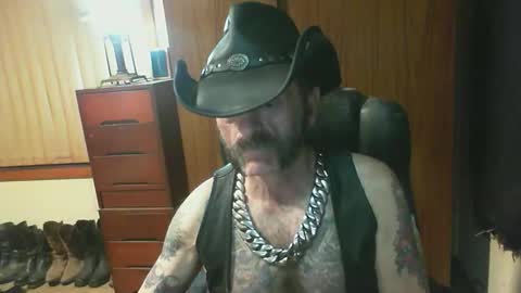 leathergreaser online show from March 15, 6:47 pm