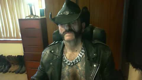 leathergreaser online show from October 13, 8:59 pm