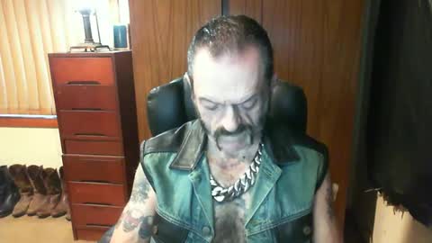 leathergreaser online show from February 24, 8:58 pm