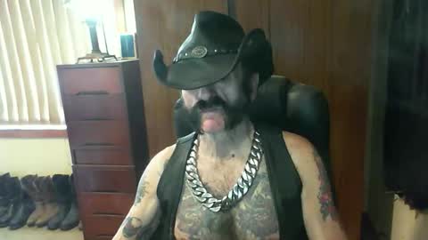 leathergreaser online show from September 27, 12:08 am