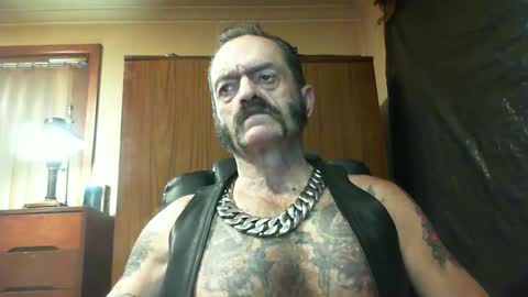 leathergreaser online show from March 5, 8:33 pm