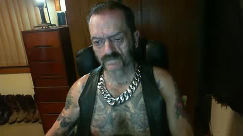 leathergreaser online show from February 5, 6:04 pm