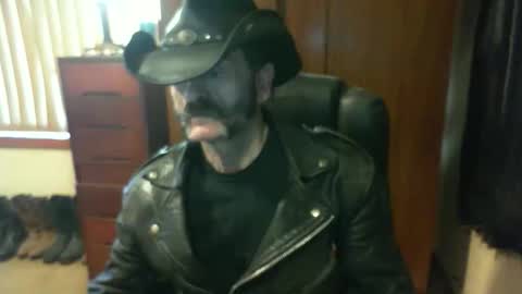 leathergreaser online show from September 11, 11:59 pm