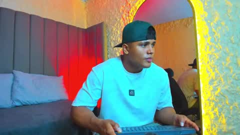 Snapshot of lebron_james25 chatting on October 25, 11:45 am LEBRON online show from October 25, 11:45 am