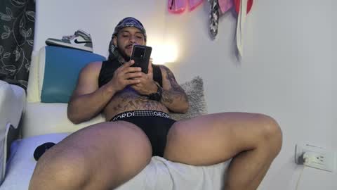 leenar_key online show from February 4, 1:16 pm