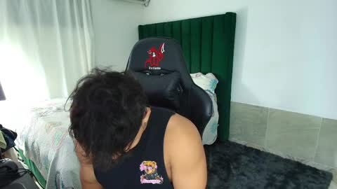  Lei  online show from April 2, 11:56 pm