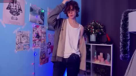 Leo online show from December 3, 2:23 pm