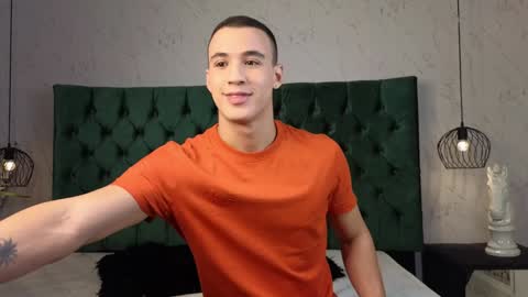 leo online show from December 29, 2:49 am