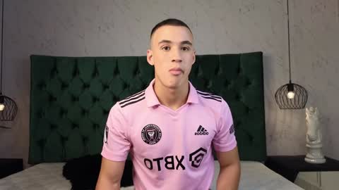 leo online show from December 22, 3:11 am