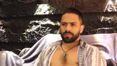 Leo  Diaz online show from December 2, 1:41 am