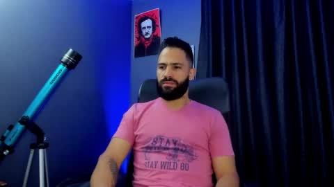 Leo  Diaz online show from December 30, 11:17 pm