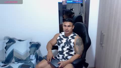 Leo online show from November 19, 12:54 am