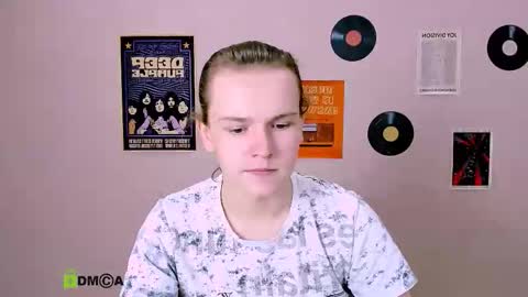 leo_void online show from November 30, 9:44 am