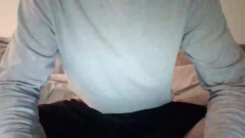 leon_071 online show from March 12, 5:42 pm