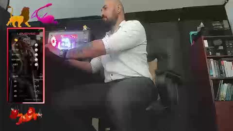 Leon online show from September 9, 2:49 pm