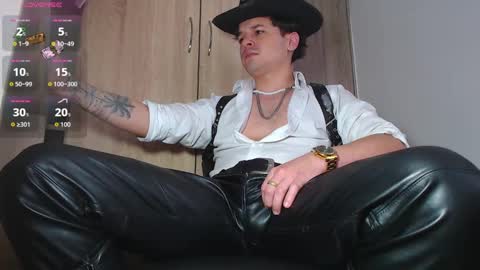 iam leonal online show from October 3, 7:08 pm