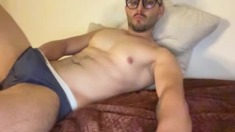 leonandresough online show from October 10, 2:38 am