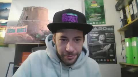 leonidascum online show from November 29, 9:33 am