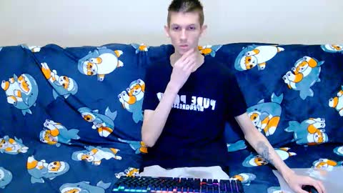 lester_broo online show from December 2, 6:55 pm