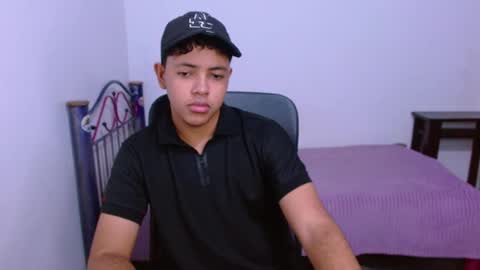 Snapshot of levii_7 chatting on October 5, 10:36 pm 0600AM-1200PM - online show from October 5, 10:36 pm