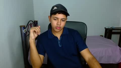 Snapshot of levii_7 chatting on September 17, 10:22 pm 0600AM-1200PM - online show from September 17, 10:22 pm