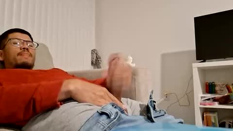 levydakingnum1 online show from October 18, 7:02 am