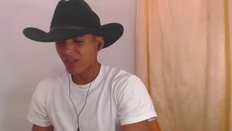 i  am lewis ly EDUARDO MEMDOZA15 online show from July 7, 7:50 pm