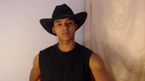 i  am lewis ly EDUARDO MEMDOZA15 online show from July 12, 4:42 pm