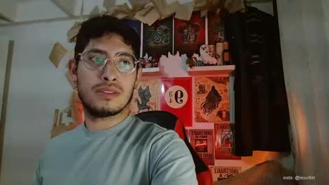 Snapshot of lex_ross chatting on February 7, 1:58 am lex ross online show from February 7, 1:58 am