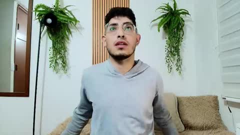 Snapshot of lex_ross chatting on September 20, 2:55 am lex ross online show from September 20, 2:55 am