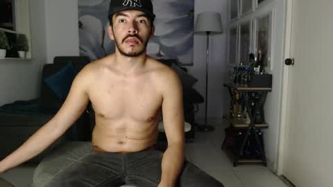 Snapshot of lexxandbusterr chatting on October 6, 12:59 am LEXX  BUSTER online show from October 6, 12:59 am
