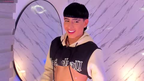 Liam online show from February 18, 9:09 pm