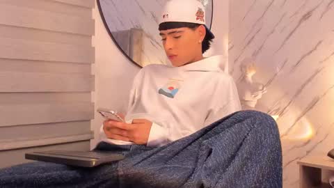 Liam online show from February 28, 5:04 am