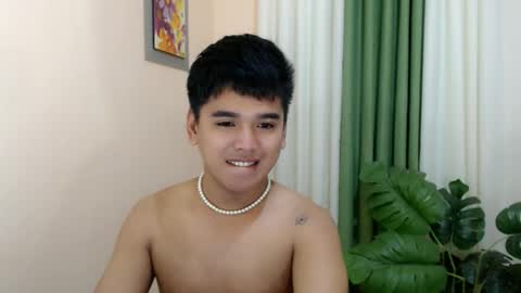 liam_anthonyxx online show from November 13, 7:35 am