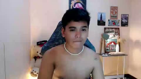 Snapshot of liam_anthonyxx chatting on October 15, 4:36 pm liam_anthonyxx online show from October 15, 4:36 pm