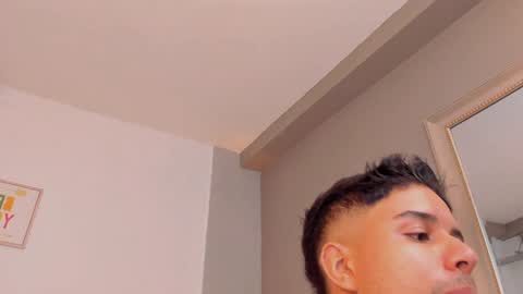 Liam Collins online show from December 2, 11:43 am