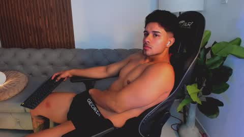 Liam Collins online show from September 25, 12:48 pm