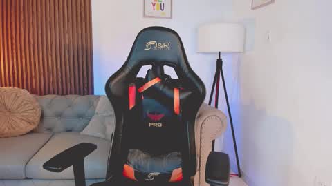 Liam Collins online show from October 20, 11:47 am