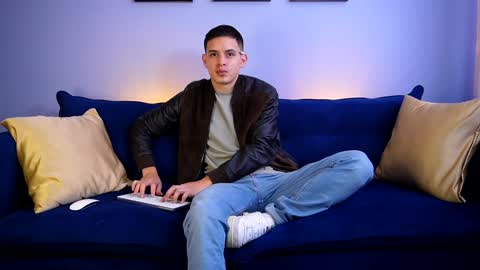 Liam online show from January 15, 1:09 pm