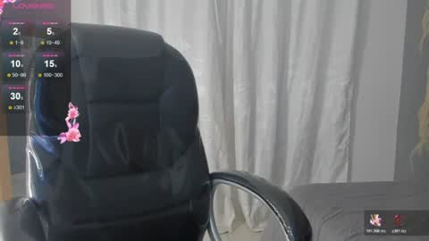 Liam online show from July 7, 7:23 am