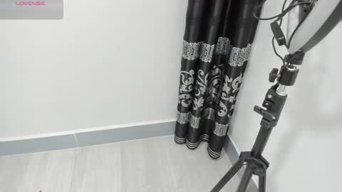 LIAM KLEIN online show from January 15, 11:21 am