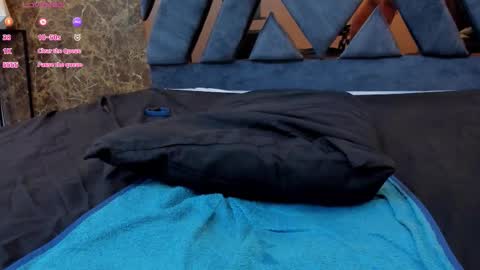 LIAM KLEIN online show from September 27, 4:05 pm