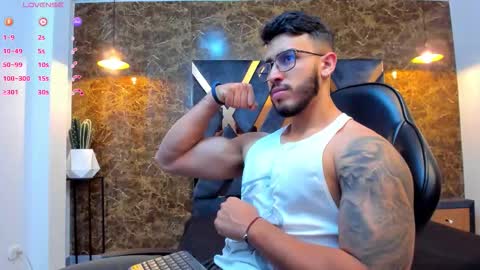 LIAM KLEIN online show from September 17, 11:44 am