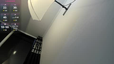 LIAM KLEIN online show from February 1, 11:10 am