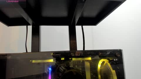 LIAM KLEIN online show from December 12, 11:07 am