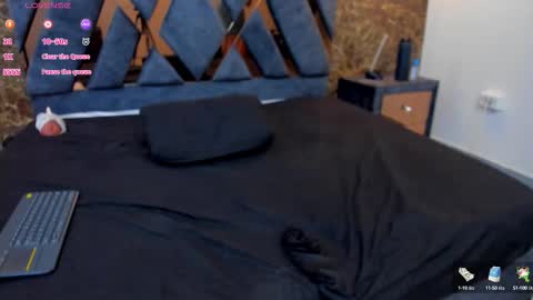 LIAM KLEIN online show from September 23, 3:44 pm