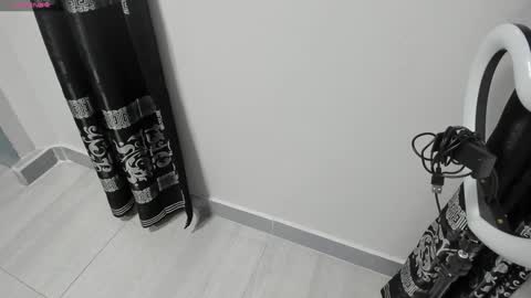 LIAM KLEIN online show from January 21, 11:18 am