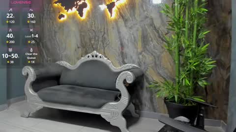 LIAM KLEIN online show from December 2, 11:10 am