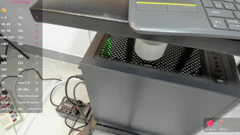 LIAM KLEIN online show from January 14, 11:31 am